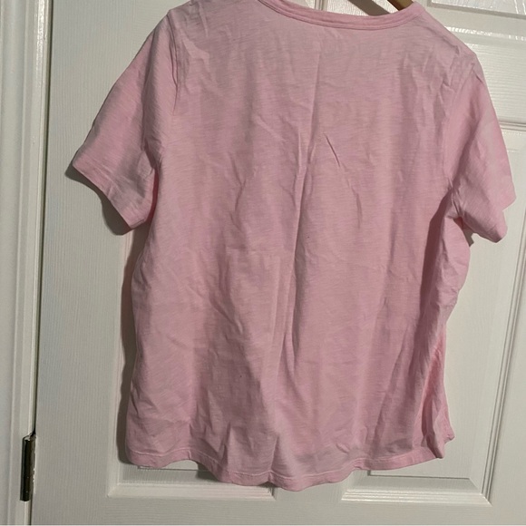 Womans Vineyard Vines Light Pink V-Neck Tee NWT - Picture 5 of 7
